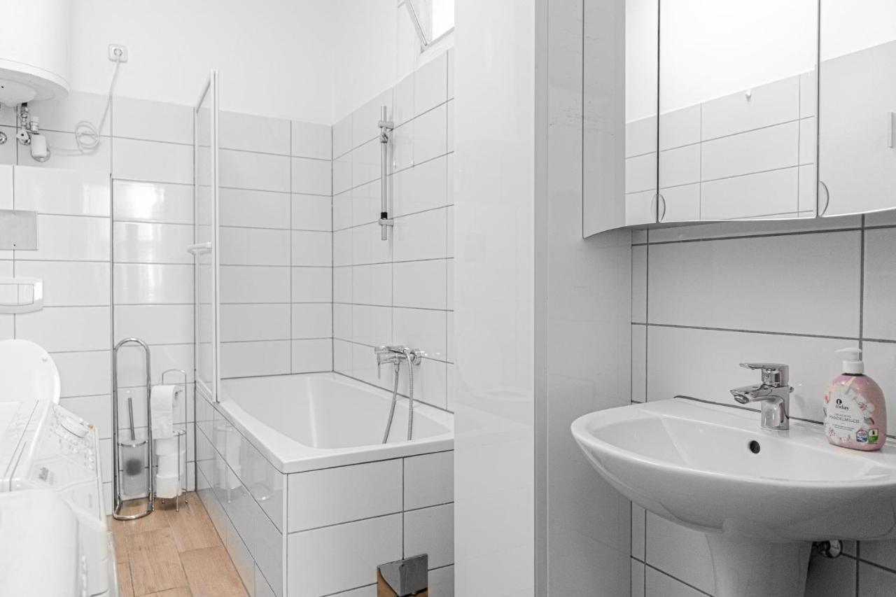 Delightful 2Br Shared Apartment - Ideal For Longstays Vienna Exterior photo